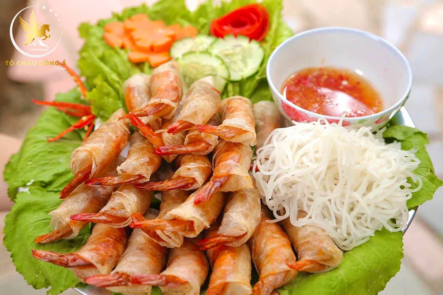 Bánh ram cuốn lá cải